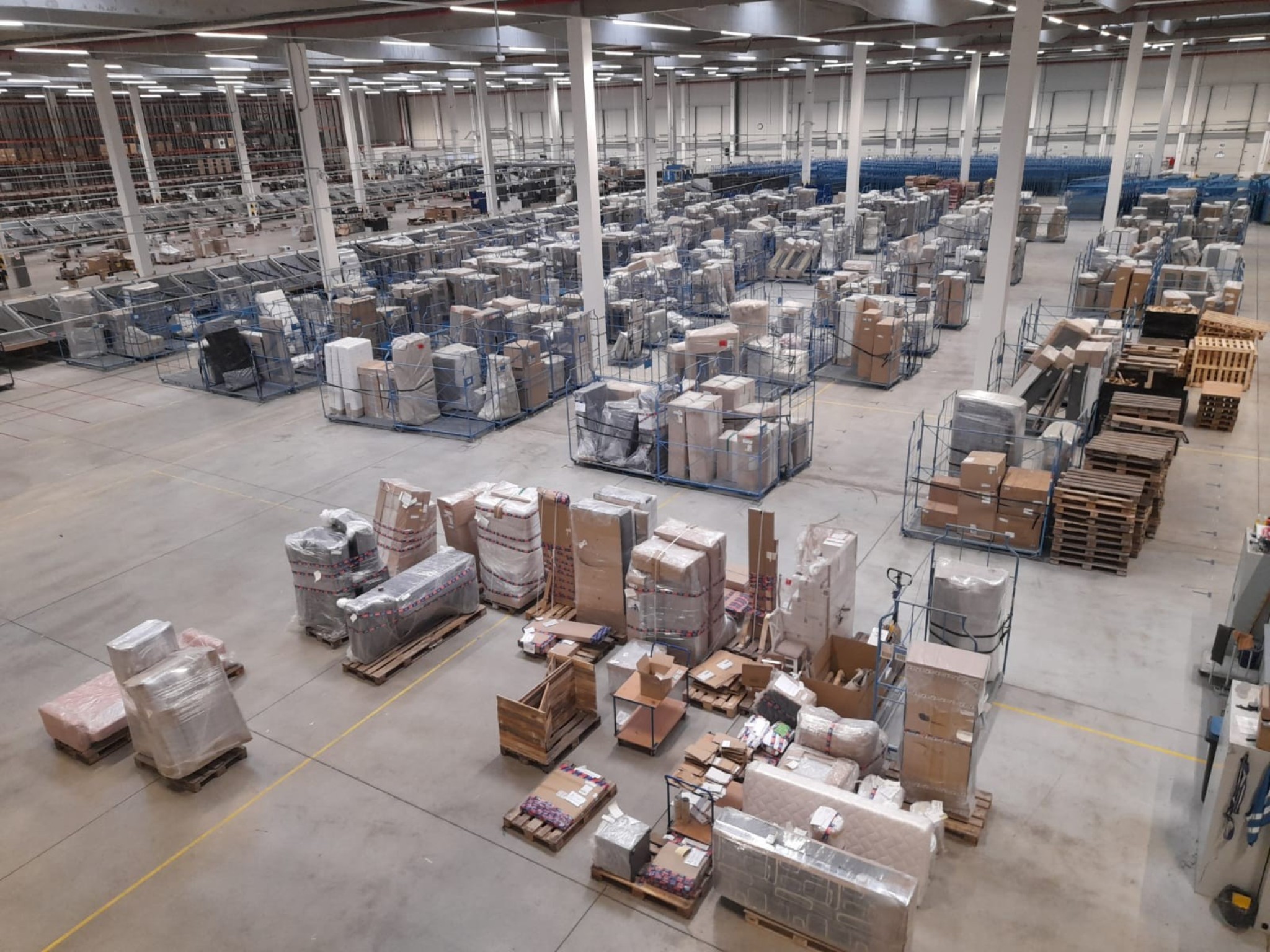 Dopravníková linka pro velkoobjemový výdej balíku-15