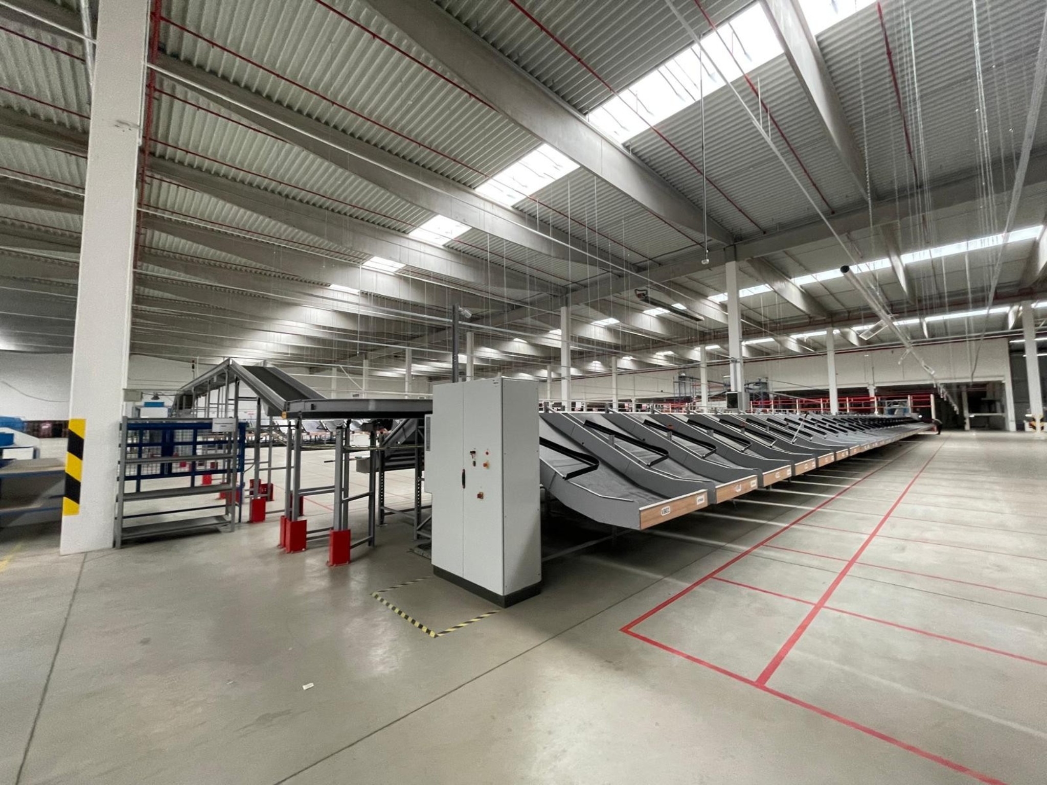 Dopravníková linka pro velkoobjemový výdej balíku-5