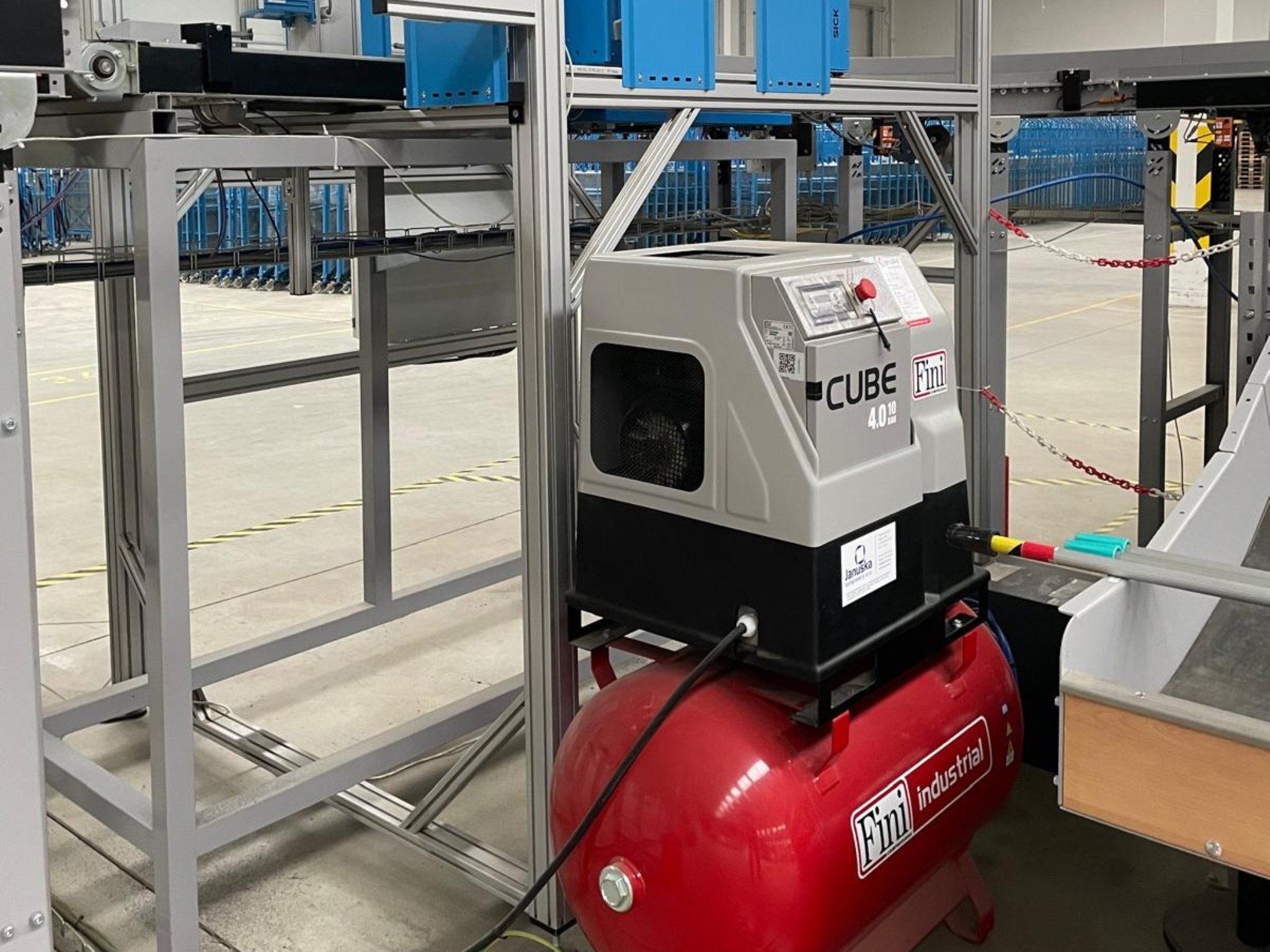 Dopravníková linka pro velkoobjemový výdej balíku-8