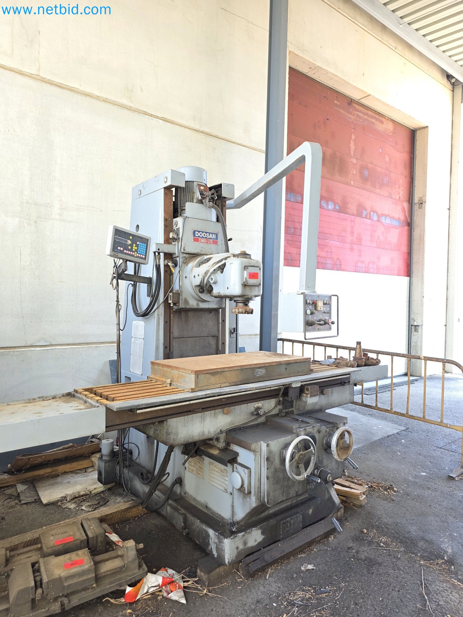 buy used Universal Milling Machine DOOSAN DMB-U5 (Auction #18820-NO12 ...