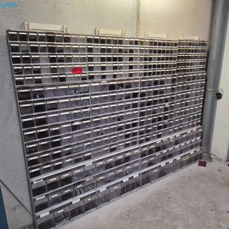 Legplank met bevestigingsmateriaal