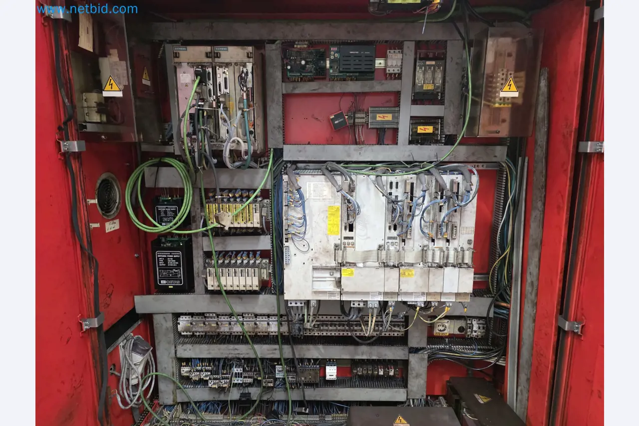 Exclusive Insolvency Sale: Machinery, Tools & Plant Equipment from Nano Automotive in Spain-52