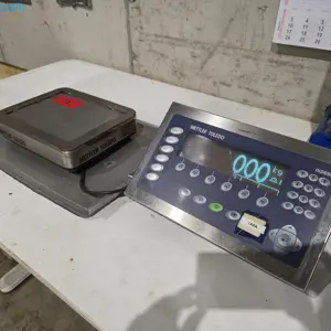 Industrial Scale METTLER TOLEDO IND 690 Desk