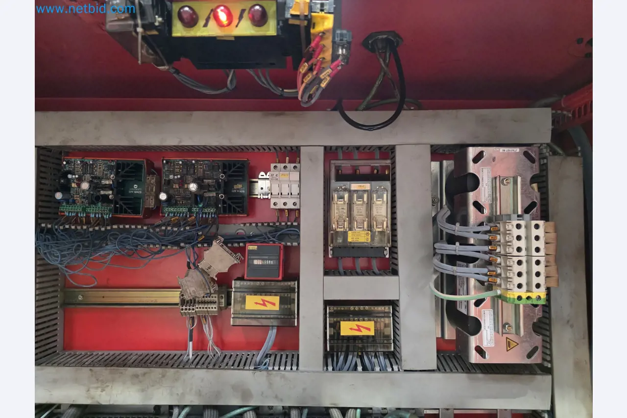 Exclusive Insolvency Sale: Machinery, Tools & Plant Equipment from Nano Automotive in Spain-40