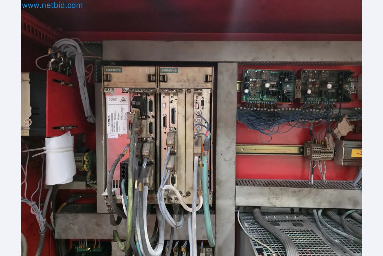 Exclusive Insolvency Sale: Machinery, Tools & Plant Equipment from Nano Automotive in Spain-41