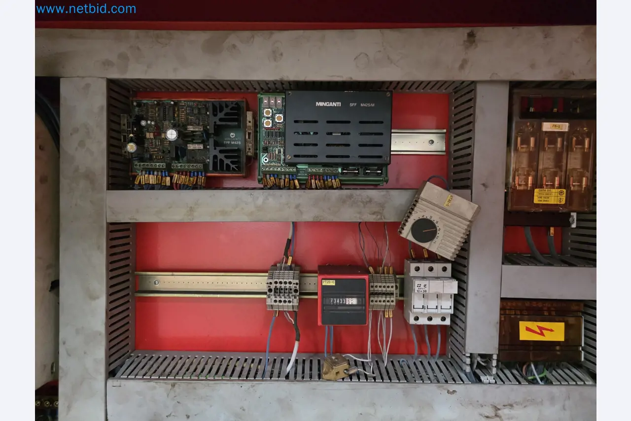 Exclusive Insolvency Sale: Machinery, Tools & Plant Equipment from Nano Automotive in Spain-61