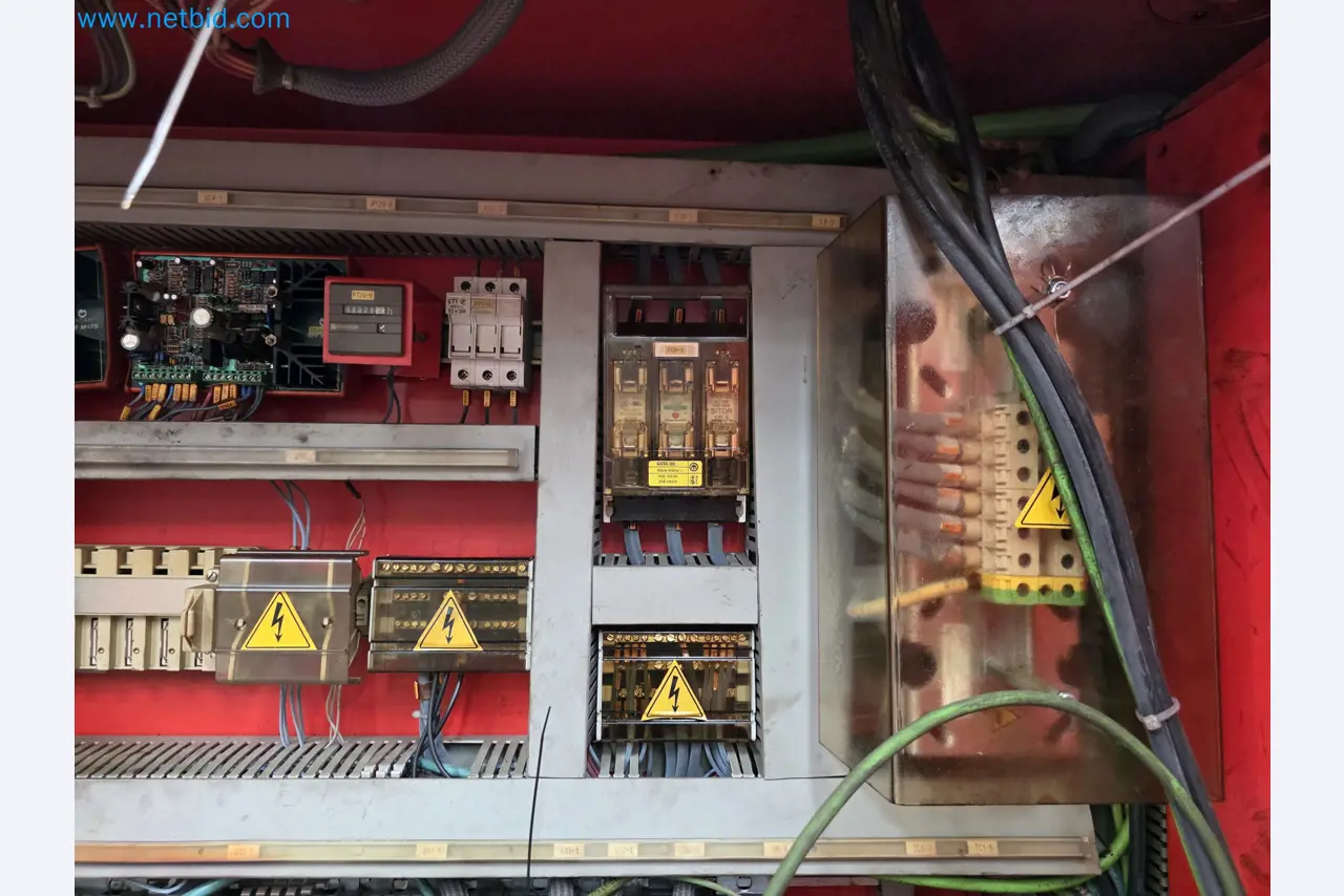 Exclusive Insolvency Sale: Machinery, Tools & Plant Equipment from Nano Automotive in Spain-41