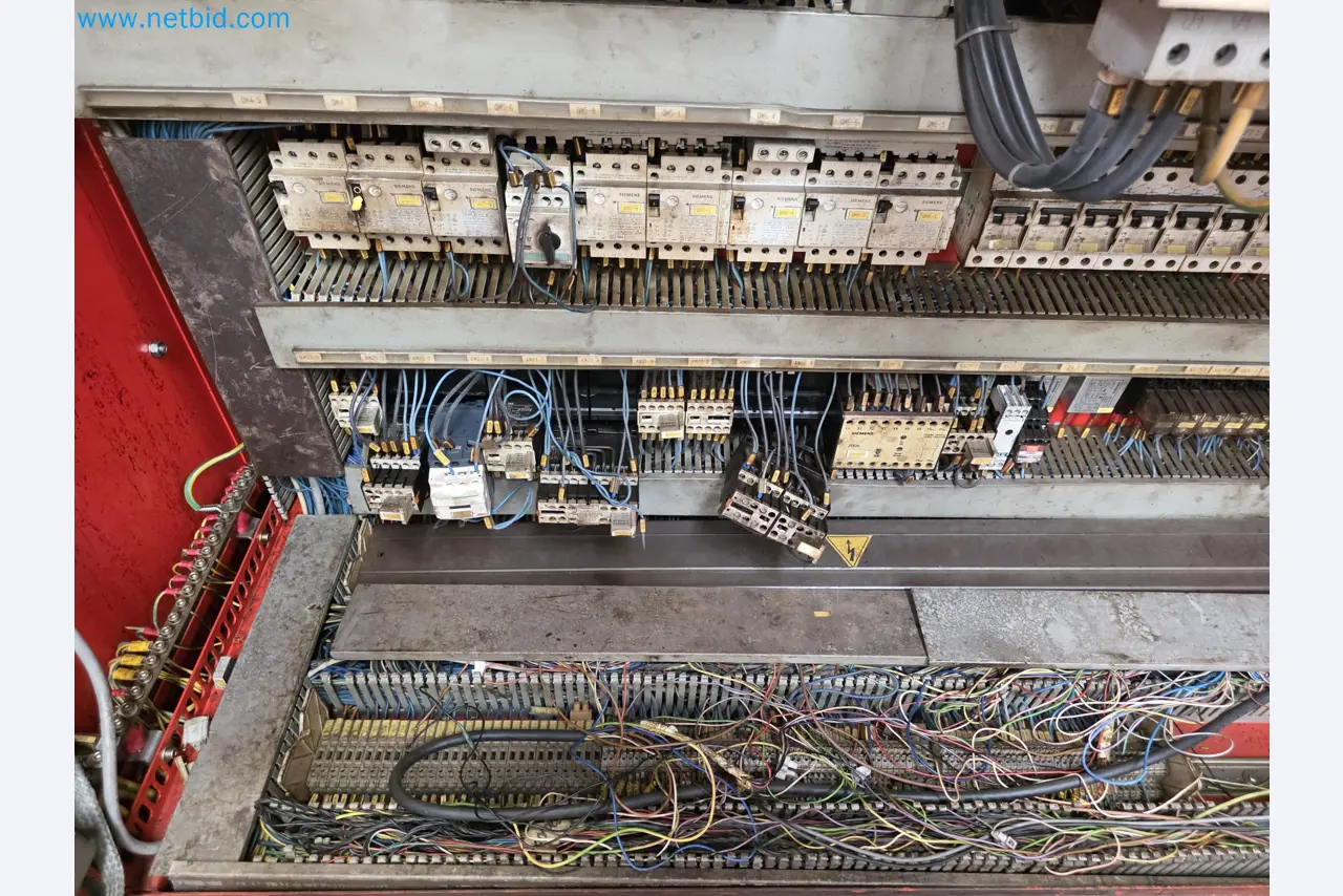 Exclusive Insolvency Sale: Machinery, Tools & Plant Equipment from Nano Automotive in Spain-45