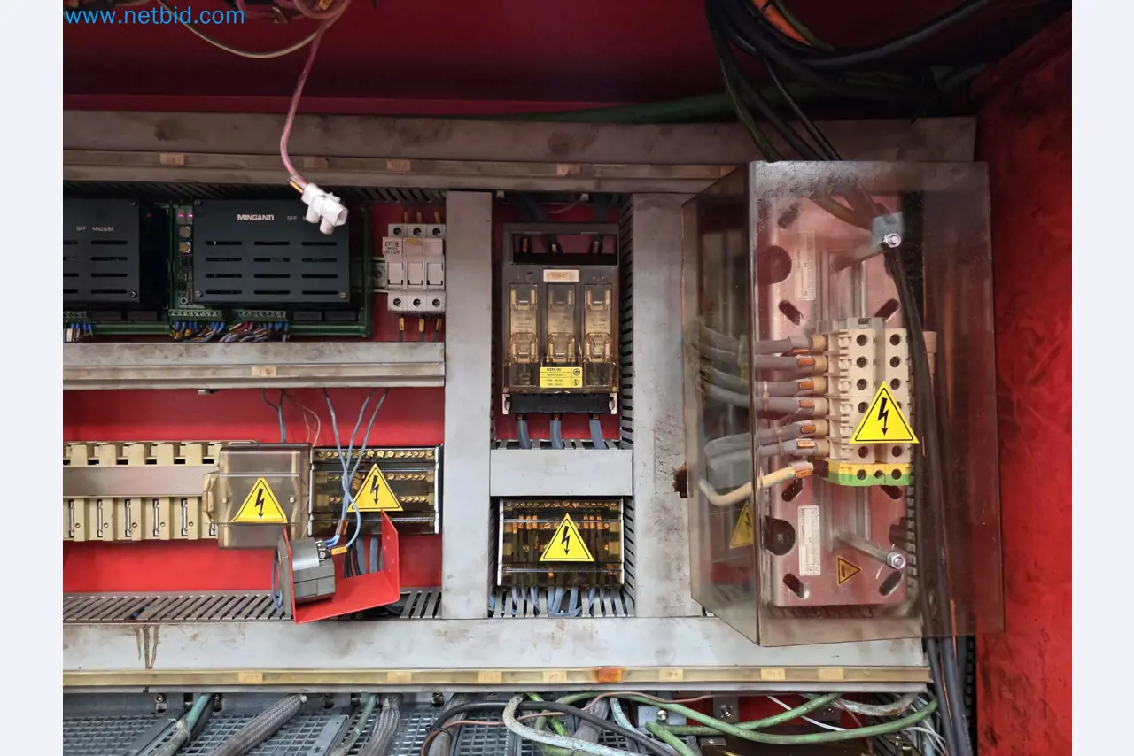 Exclusive Insolvency Sale: Machinery, Tools & Plant Equipment from Nano Automotive in Spain-61