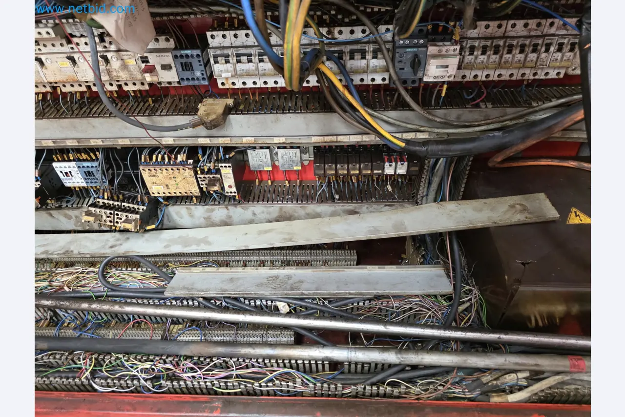 Exclusive Insolvency Sale: Machinery, Tools & Plant Equipment from Nano Automotive in Spain-69