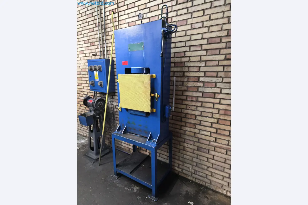 Vente aux enchères exclusive pour insolvabilité : machines, outils et équipements d'usine de Nano Automotive en Espagne-4