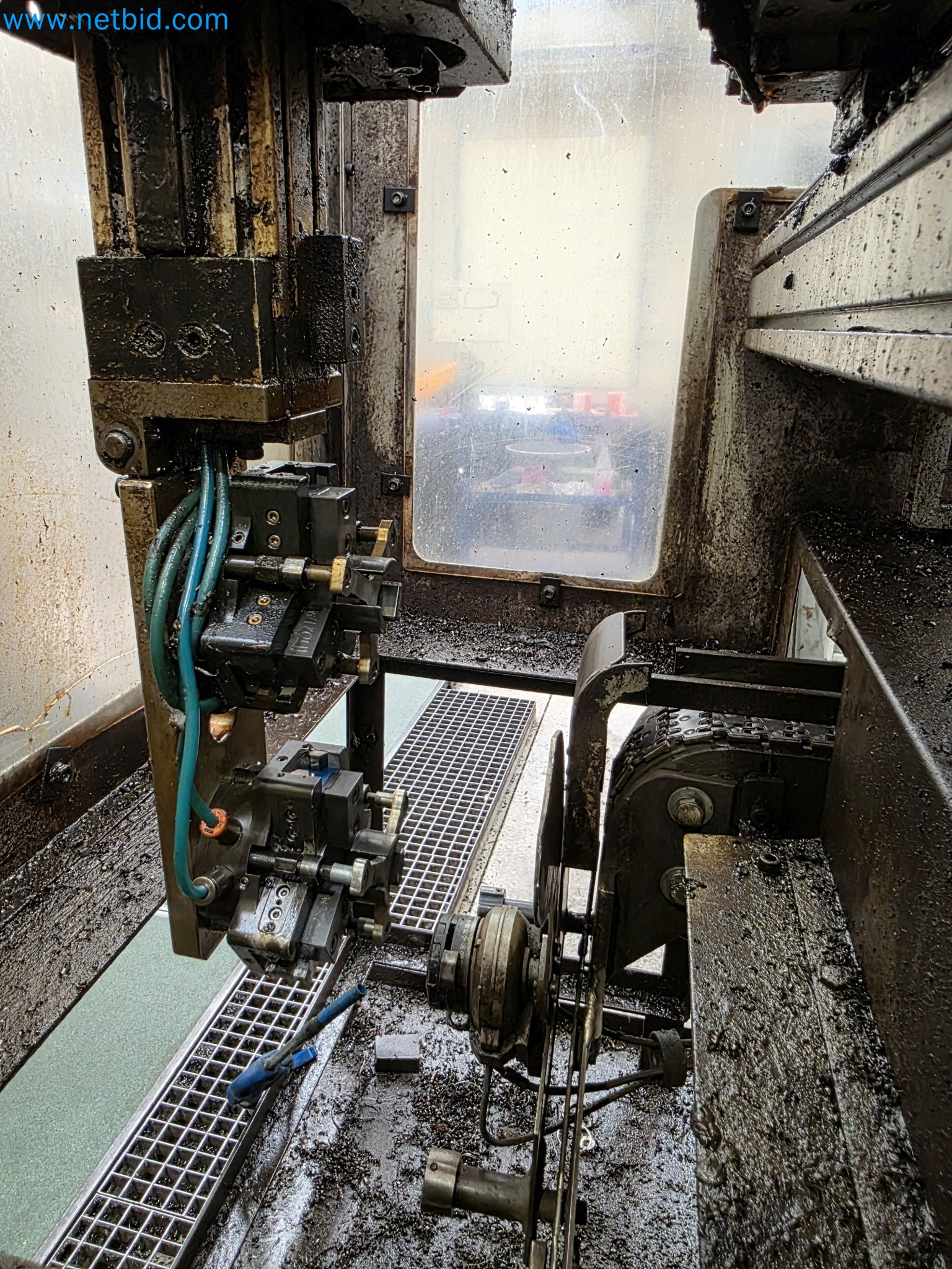 Ekskluzywna aukcja upadłościowa: maszyny, narzędzia i wyposażenie zakładu Nano Automotive w Hiszpanii-12