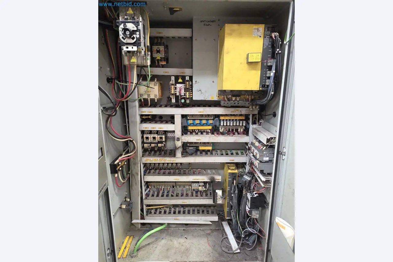 Exclusive Insolvency Sale: Machinery, Tools & Plant Equipment from Nano Automotive in Spain-45