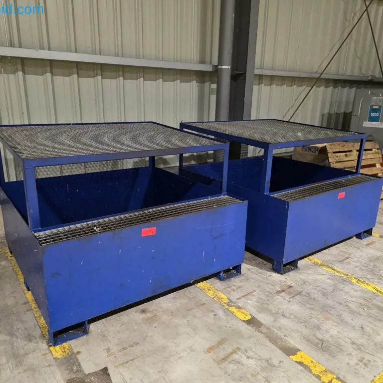 2 Flüssigkeitstanks