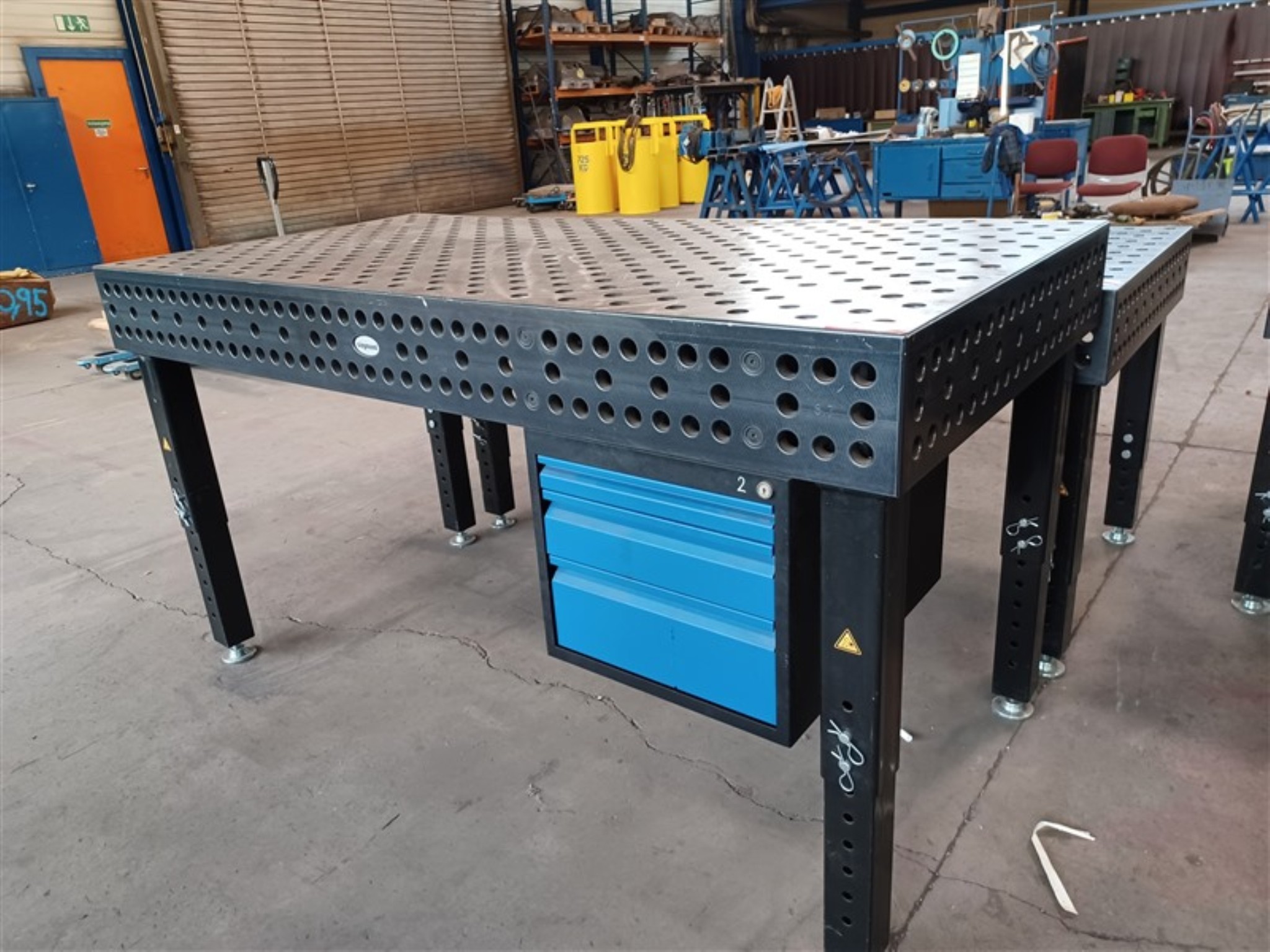 Equipos y máquinas de taller en buen estado de la antigua empresa Hülsenbusch Apparatebau-1