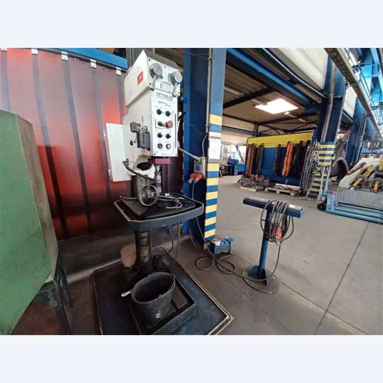 Equipement d'atelier bien entretenu et machines de l'ancienne société Hülsenbusch Apparatebau-1