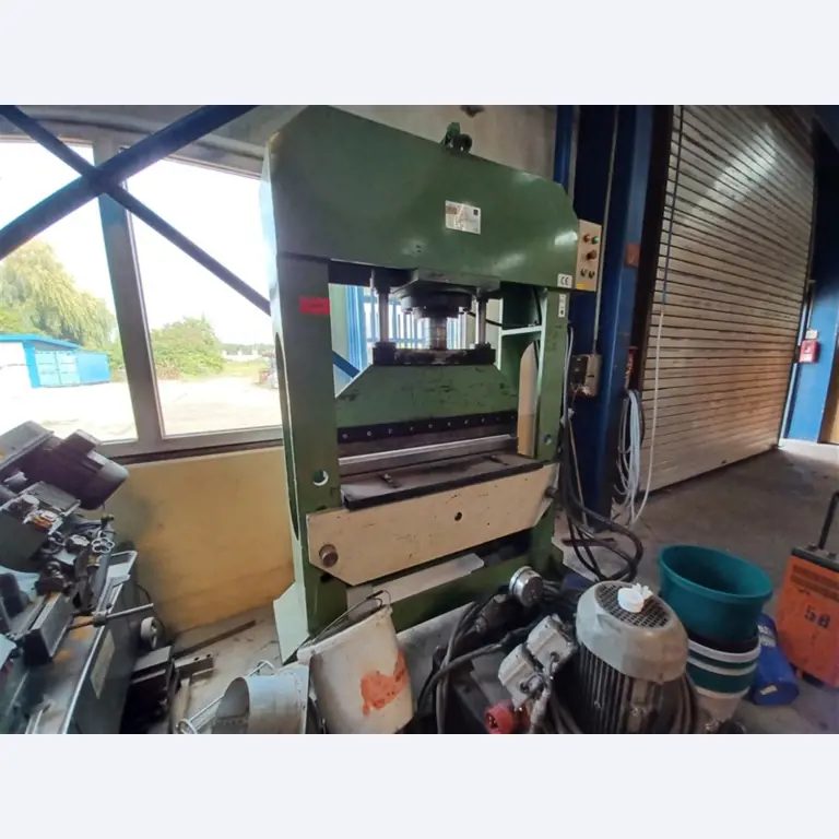 Well-maintained workshop equipment and machines from fmr. Hülsenbusch Apparatebau-1