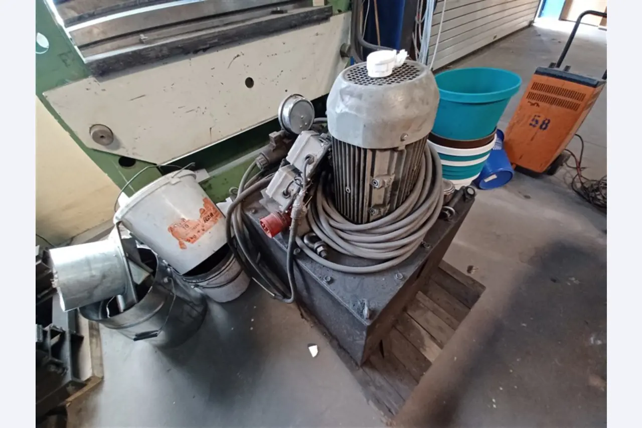 Well-maintained workshop equipment and machines from fmr. Hülsenbusch Apparatebau-2