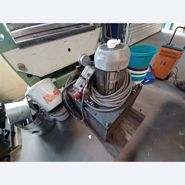 Well-maintained workshop equipment and machines from fmr. Hülsenbusch Apparatebau-2