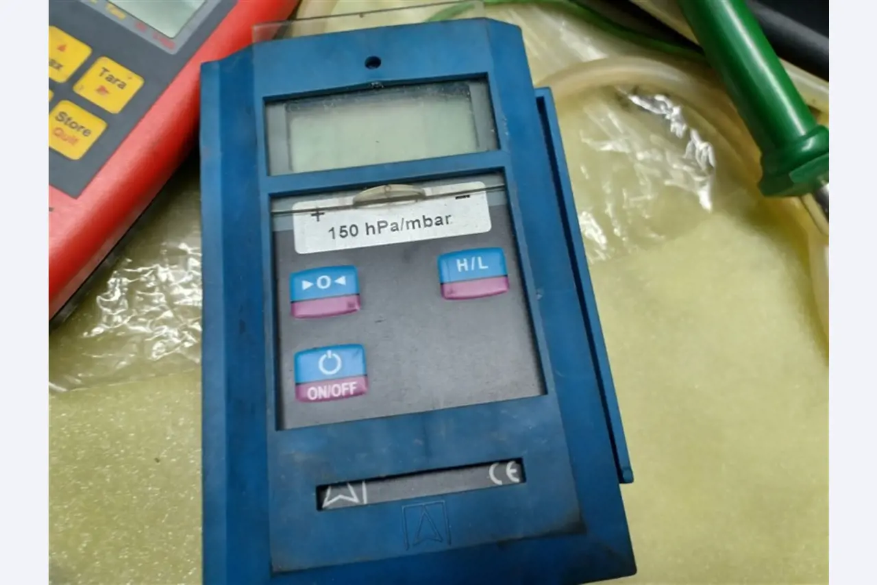 Goed onderhouden werkplaatsapparatuur en machines van het voormalige bedrijf Hülsenbusch Apparatebau-4