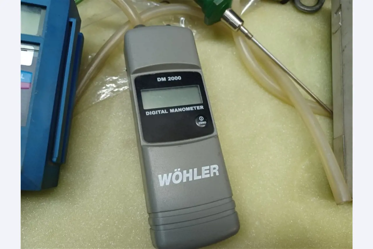 Goed onderhouden werkplaatsapparatuur en machines van het voormalige bedrijf Hülsenbusch Apparatebau-5