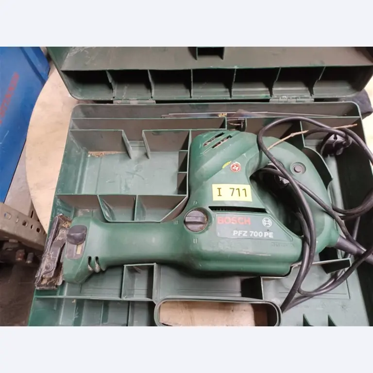 Dobrze utrzymany sprzęt warsztatowy i maszyny dawnej firmy Hülsenbusch Apparatebau-10