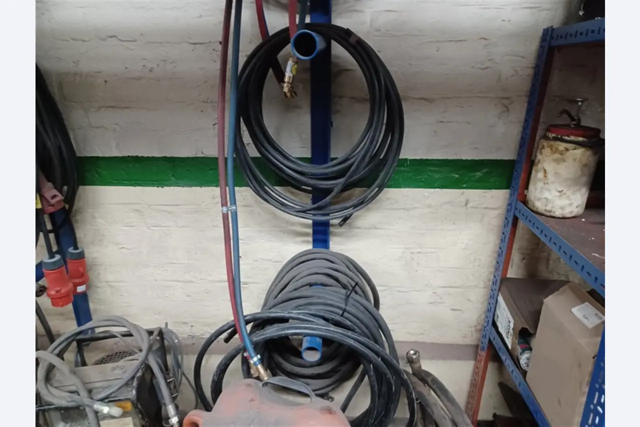 Gepflegte Werkstattausstattung sowie Maschinen der ehem. Firma Hülsenbusch Apparatebau-2