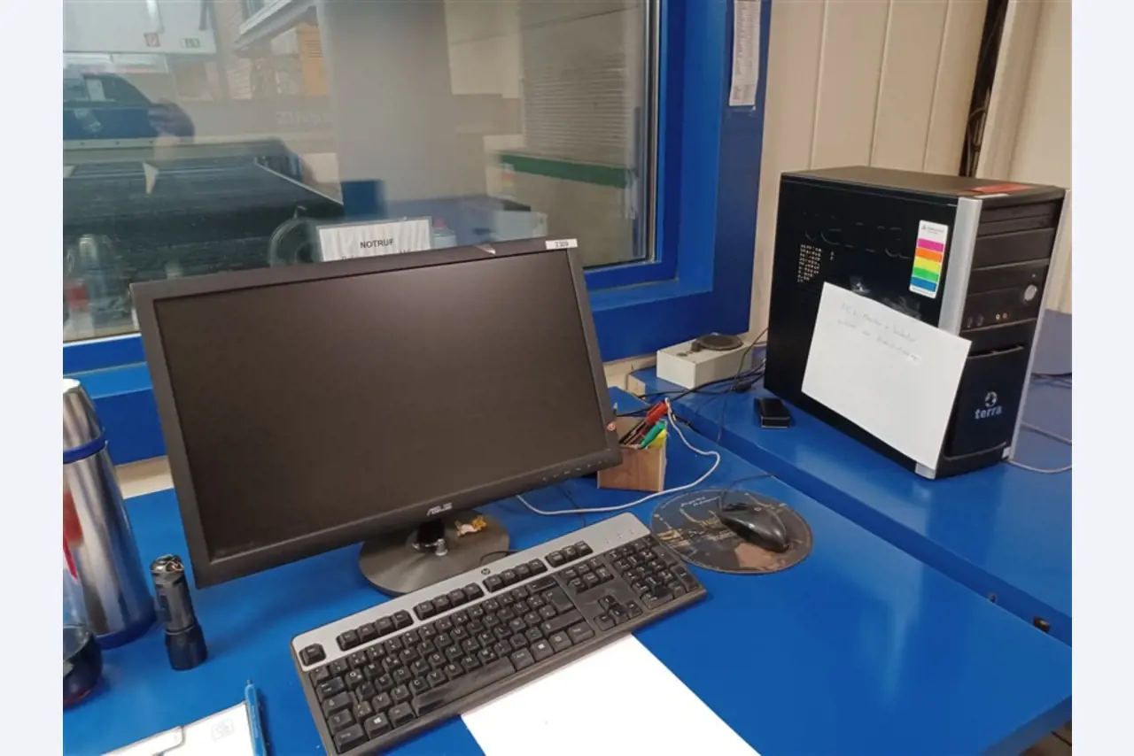 gepflegte Werkstattausstattung sowie Maschinen der ehem. Firma Hülsenbusch Apparatebau-20