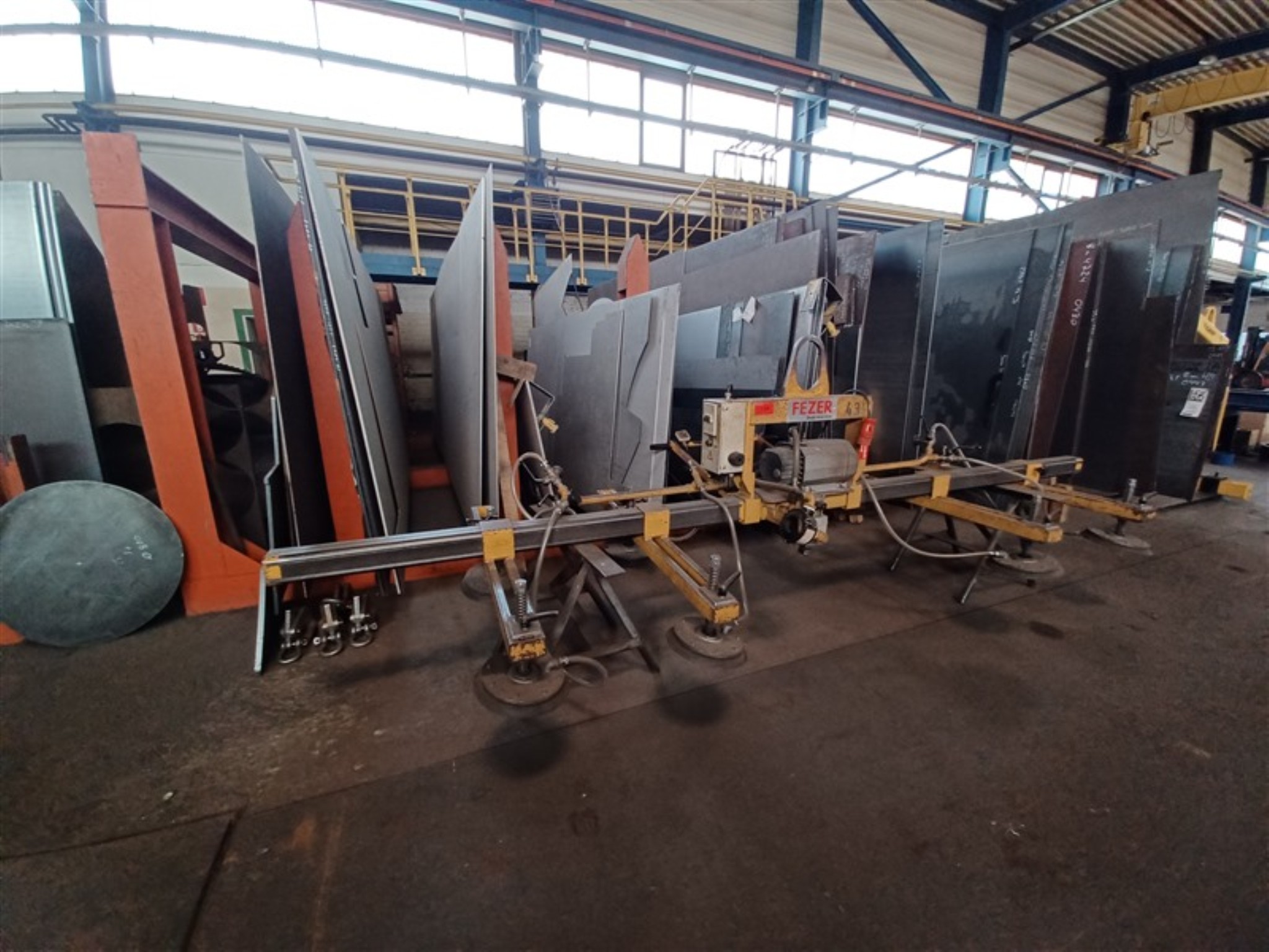 Máquinas e equipamentos de oficina bem conservados da antiga empresa Hülsenbusch Apparatebau-1