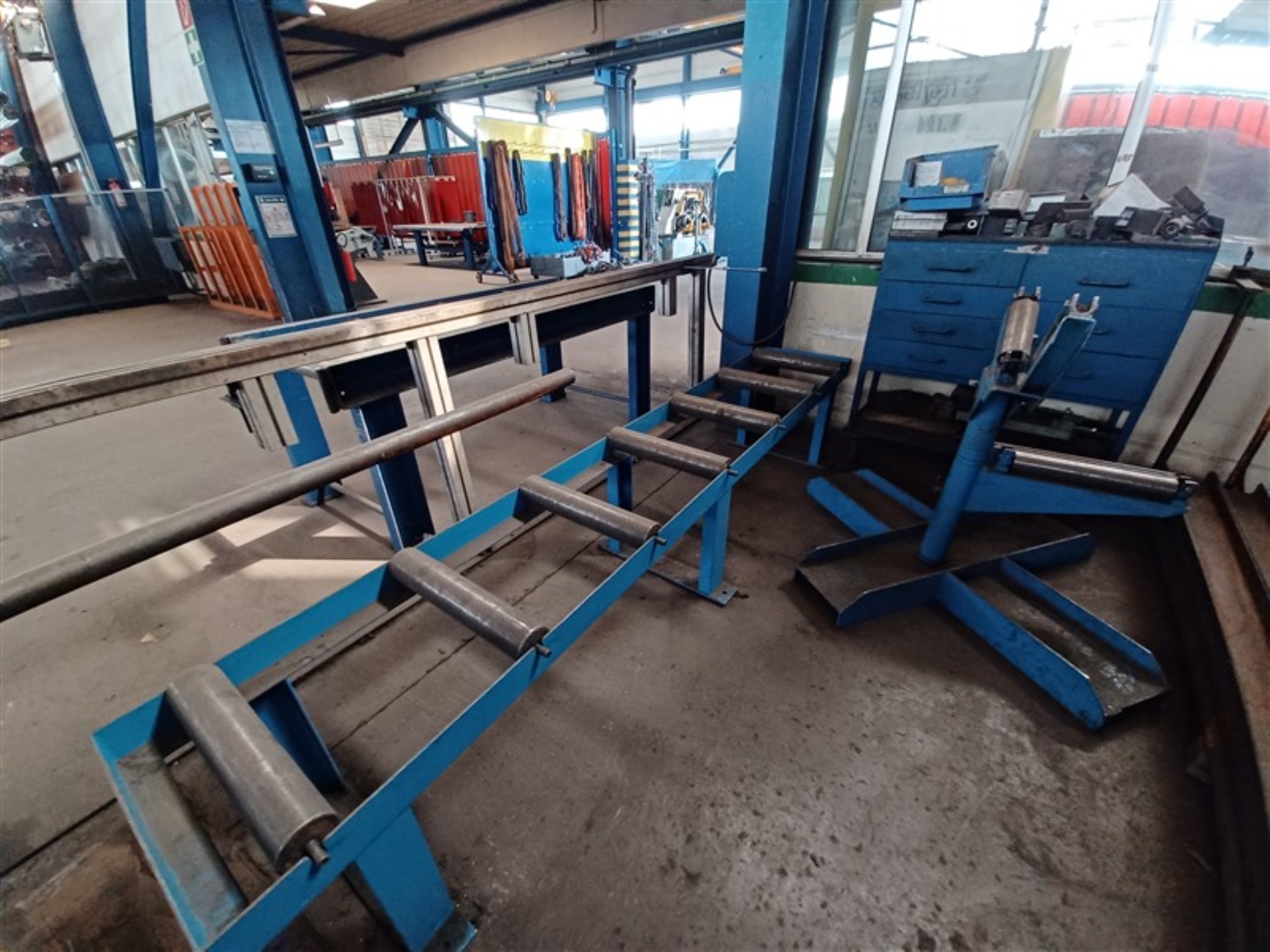 Equipos y máquinas de taller en buen estado de la antigua empresa Hülsenbusch Apparatebau-8