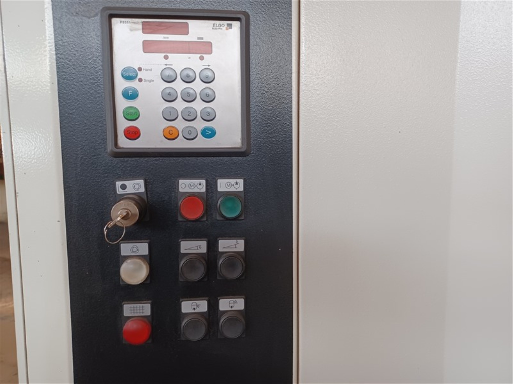 Dobro vzdrževana oprema in stroji iz delavnice nekdanjega podjetja Hülsenbusch Apparatebau-2