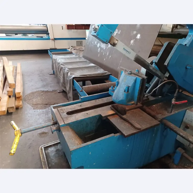 Goed onderhouden werkplaatsapparatuur en machines van het voormalige bedrijf Hülsenbusch Apparatebau-2