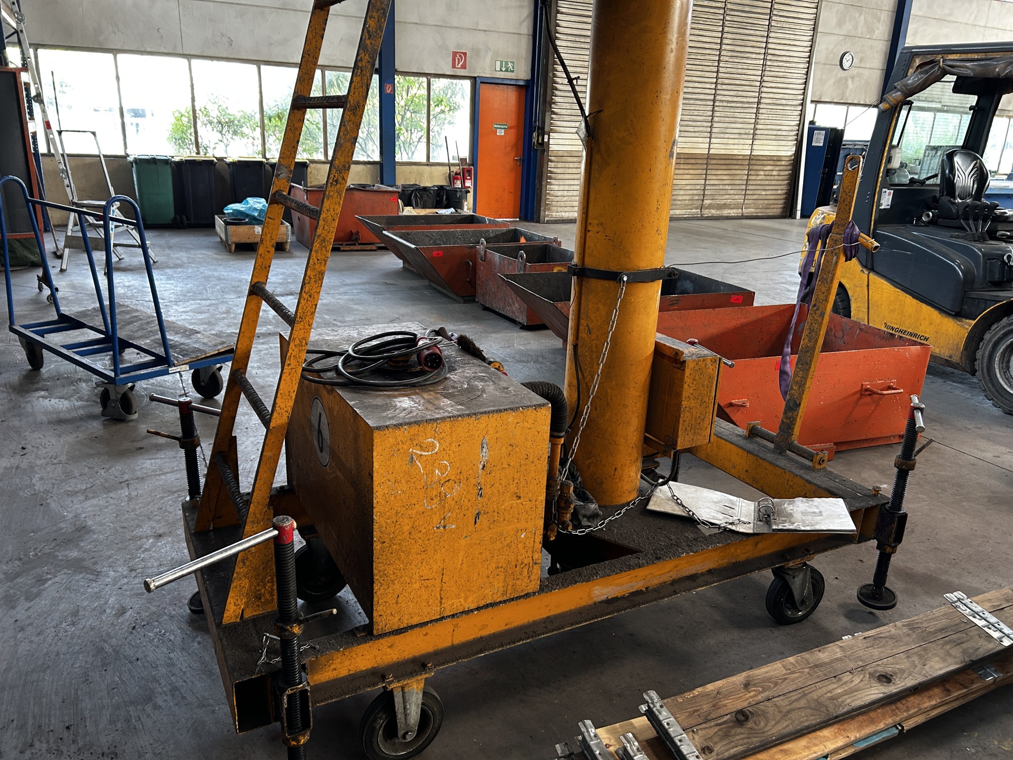 Equipos y máquinas de taller en buen estado de la antigua empresa Hülsenbusch Apparatebau-5