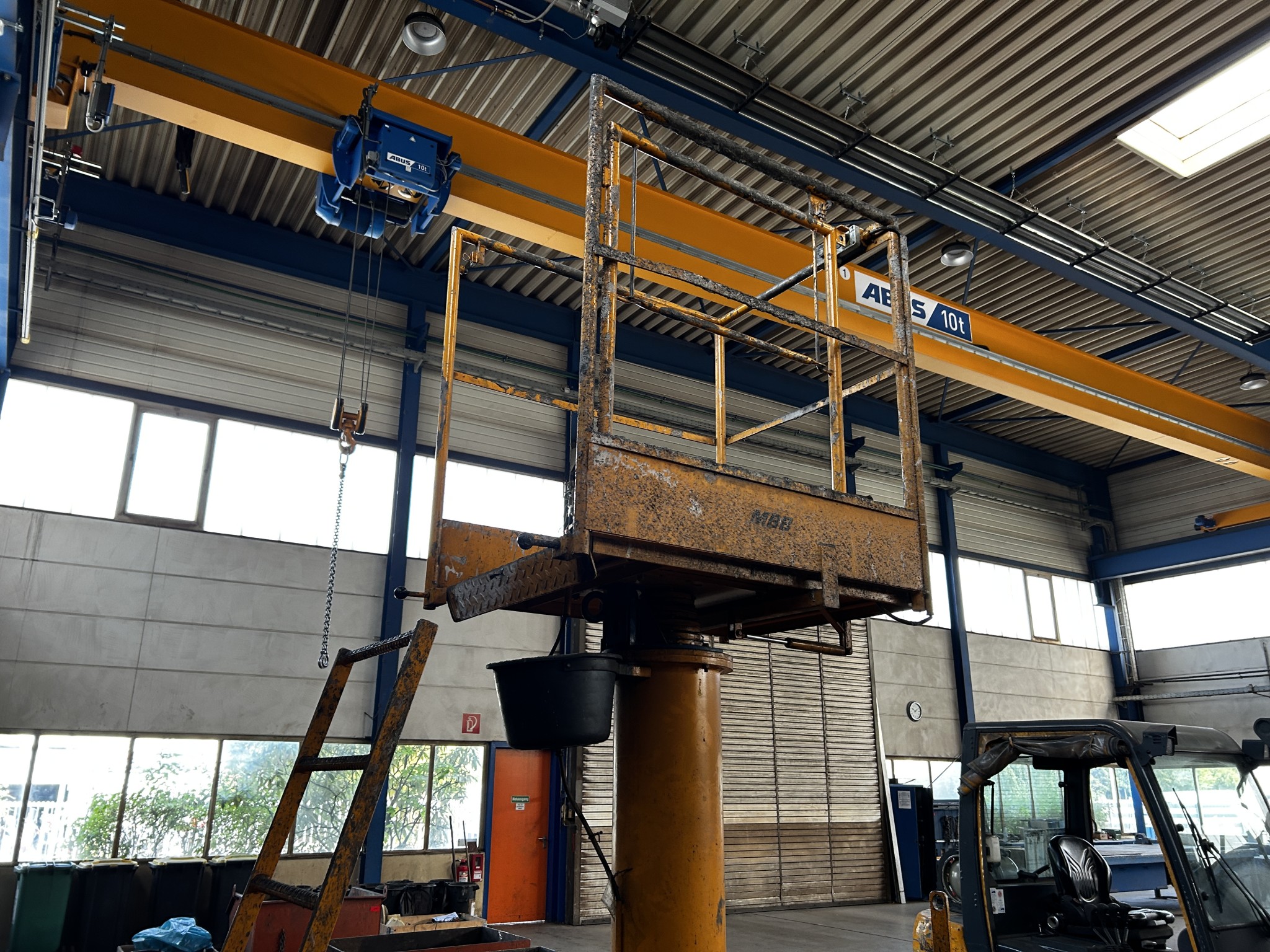 Equipos y máquinas de taller en buen estado de la antigua empresa Hülsenbusch Apparatebau-6