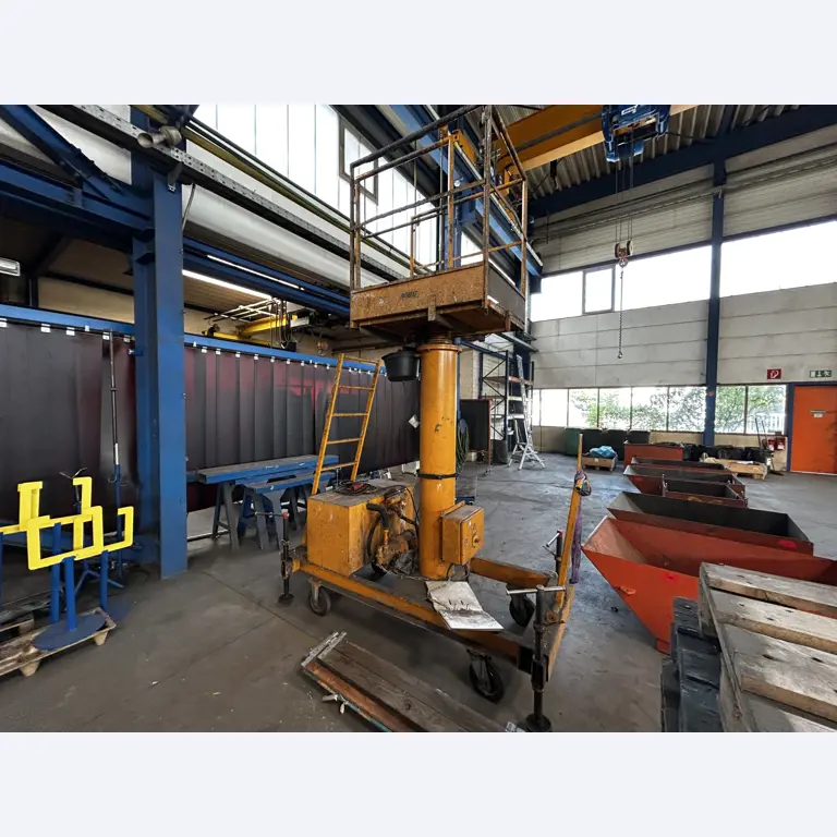 Equipos y máquinas de taller en buen estado de la antigua empresa Hülsenbusch Apparatebau-7