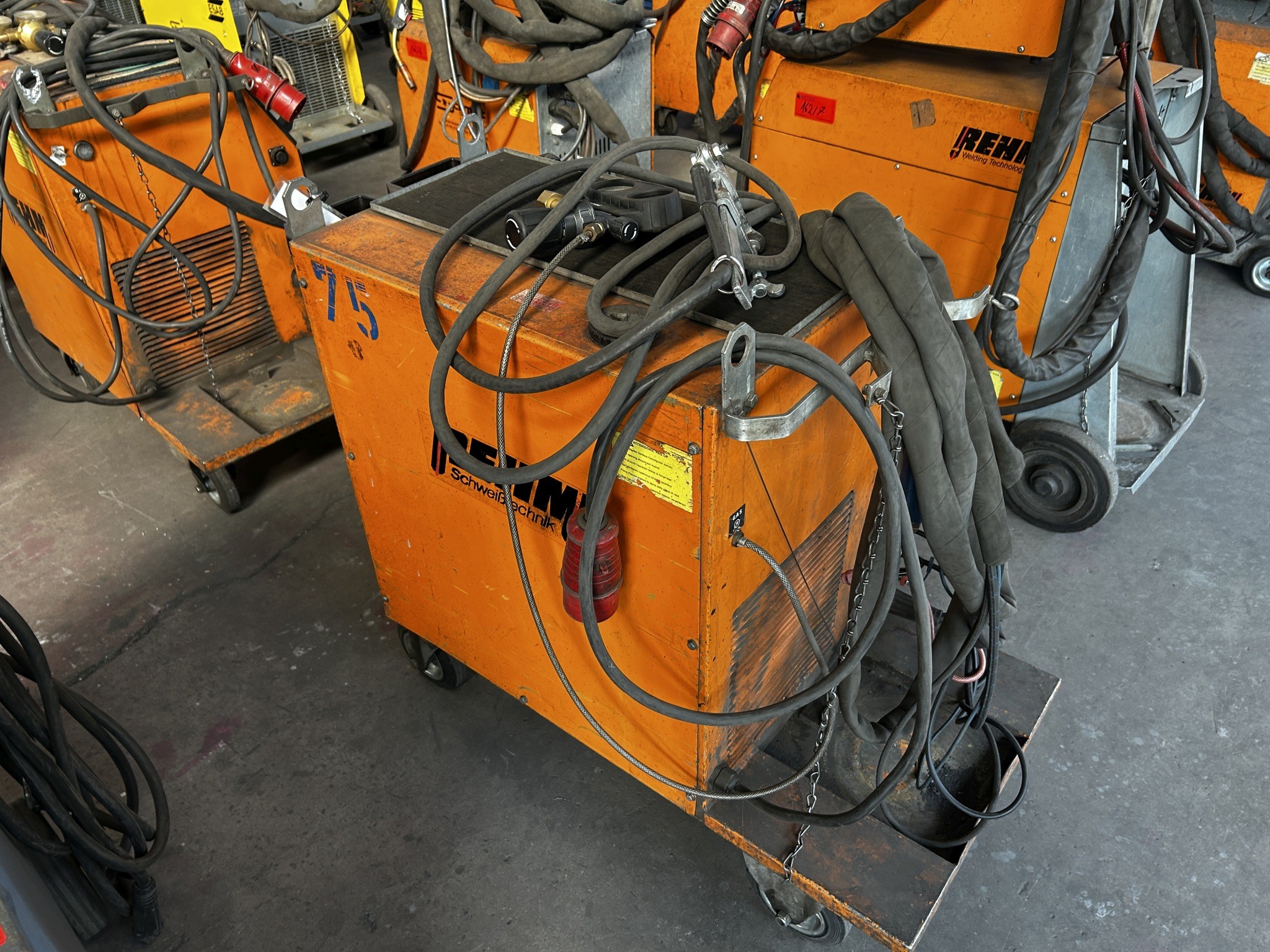 Máquinas e equipamentos de oficina bem conservados da antiga empresa Hülsenbusch Apparatebau-6