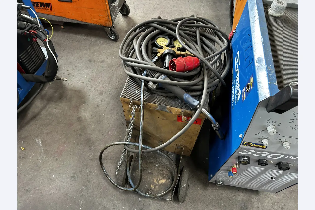 Well-maintained workshop equipment and machines from fmr. Hülsenbusch Apparatebau-2