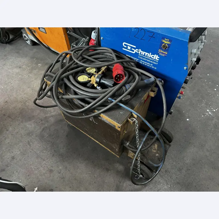 Well-maintained workshop equipment and machines from fmr. Hülsenbusch Apparatebau-3