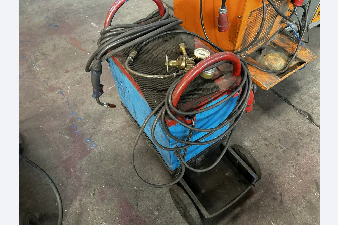 Well-maintained workshop equipment and machines from fmr. Hülsenbusch Apparatebau-4