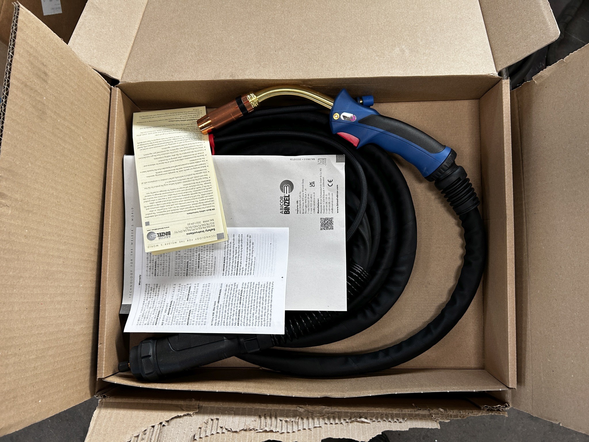 Dobrze utrzymany sprzęt warsztatowy i maszyny dawnej firmy Hülsenbusch Apparatebau-2