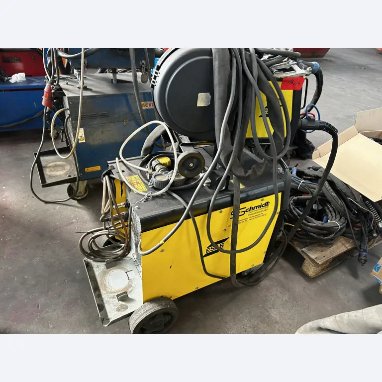 Goed onderhouden werkplaatsapparatuur en machines van het voormalige bedrijf Hülsenbusch Apparatebau-2