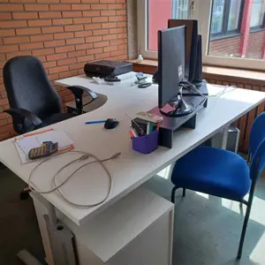 1 Posten Büroausstattung