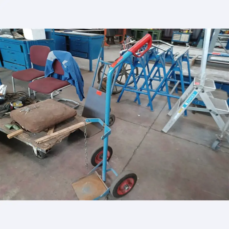 Well-maintained workshop equipment and machines from fmr. Hülsenbusch Apparatebau-4