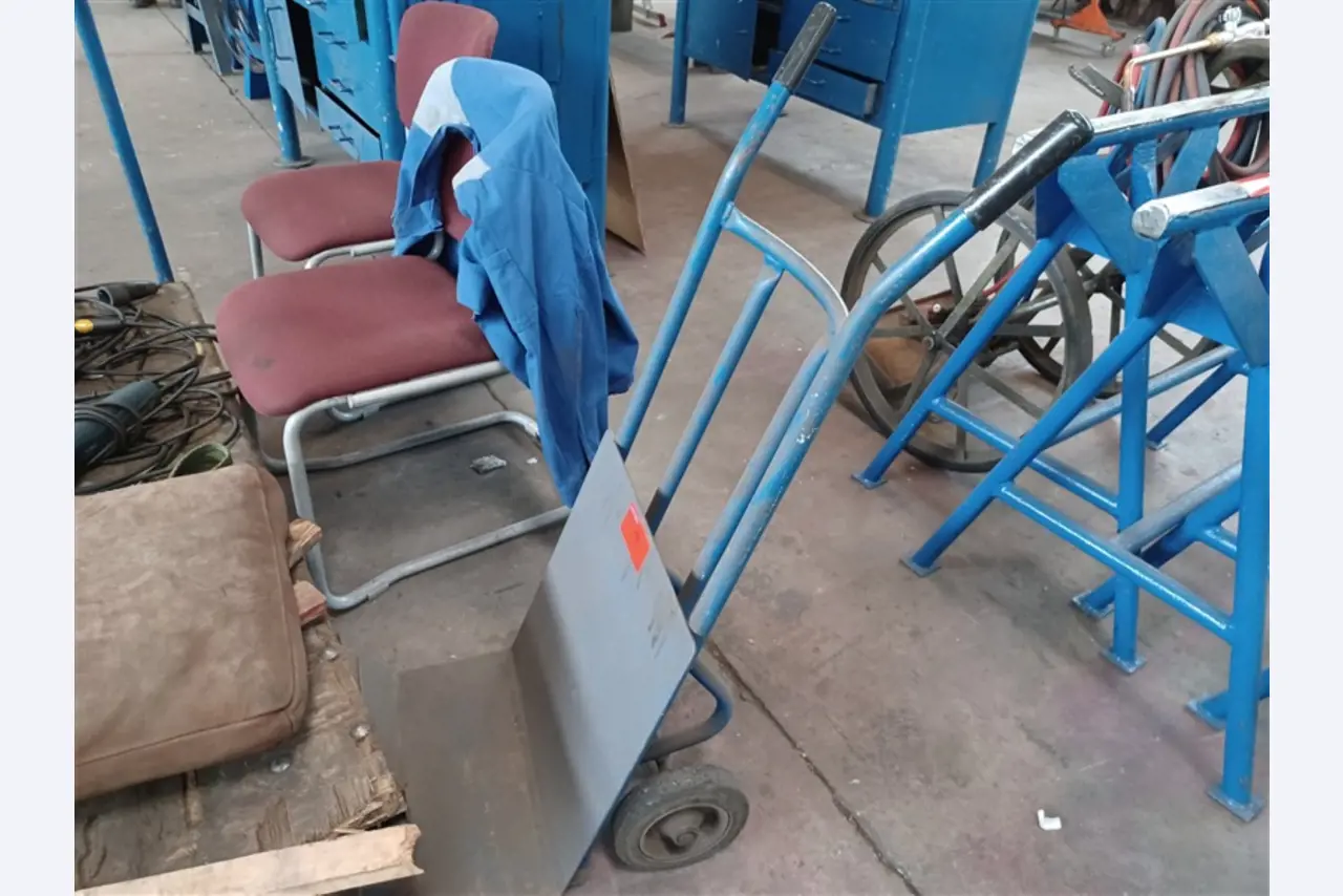 Well-maintained workshop equipment and machines from fmr. Hülsenbusch Apparatebau-5