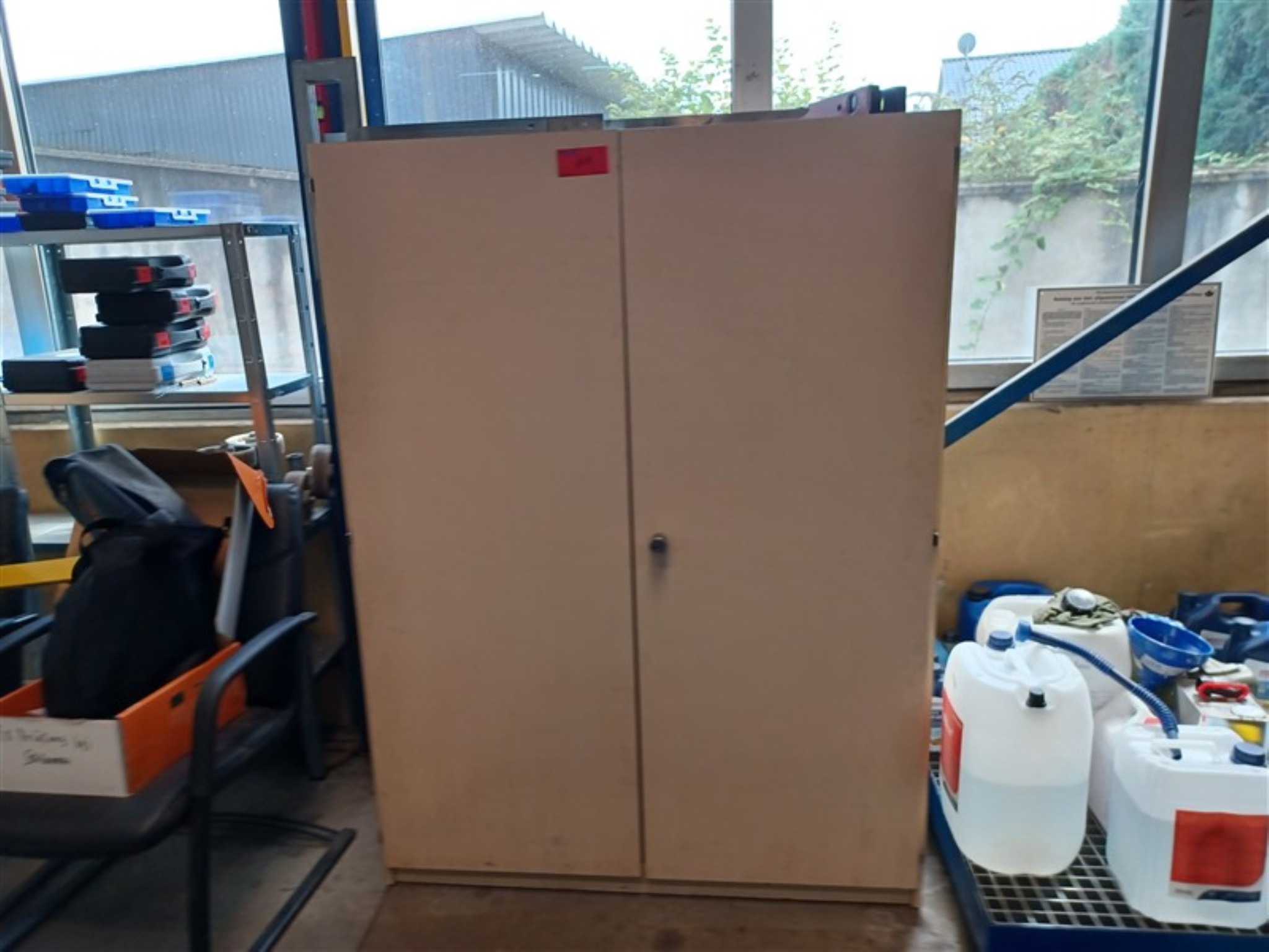 Equipement d'atelier bien entretenu et machines de l'ancienne société Hülsenbusch Apparatebau-7