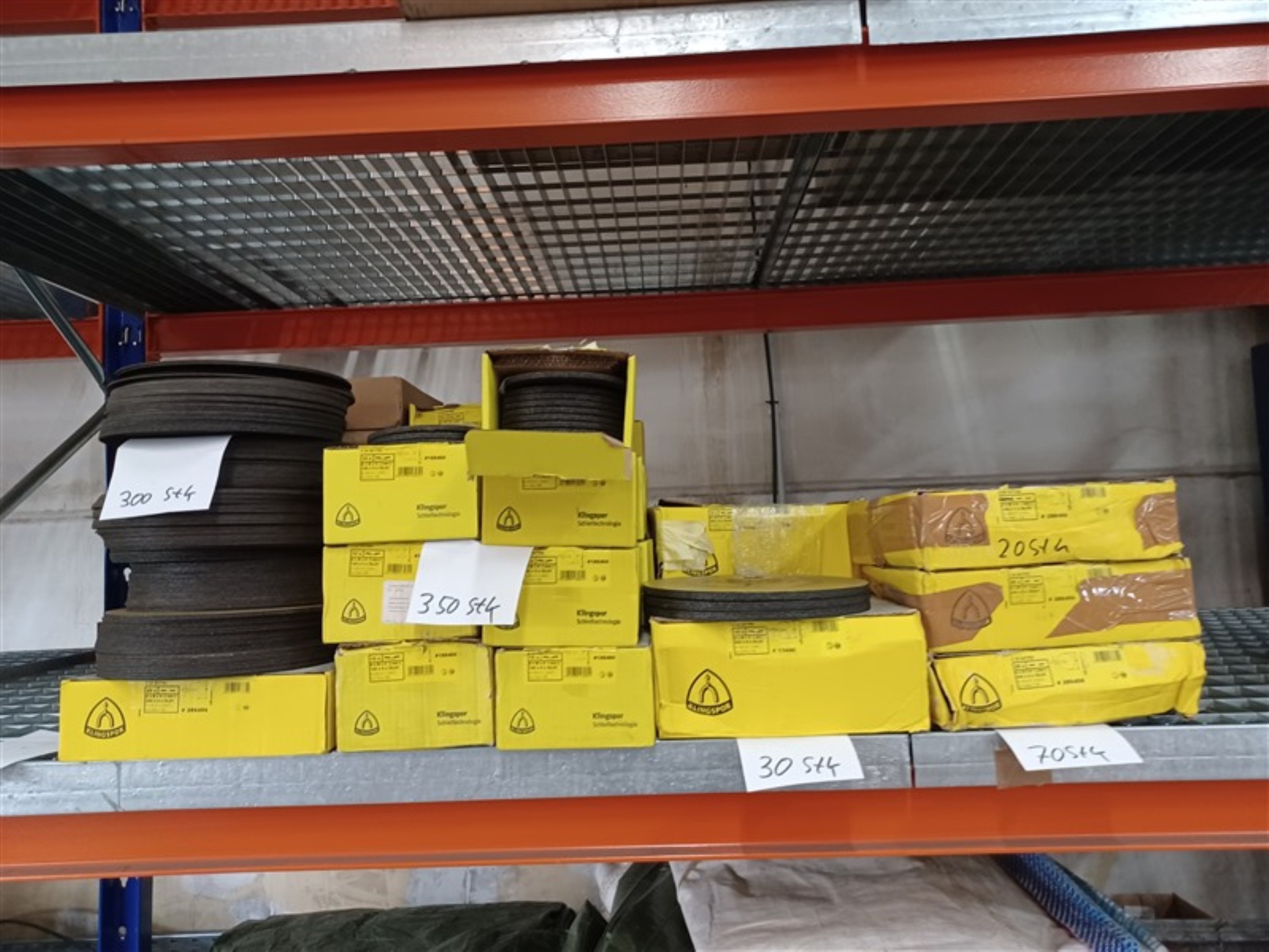 Dobrze utrzymany sprzęt warsztatowy i maszyny dawnej firmy Hülsenbusch Apparatebau-5