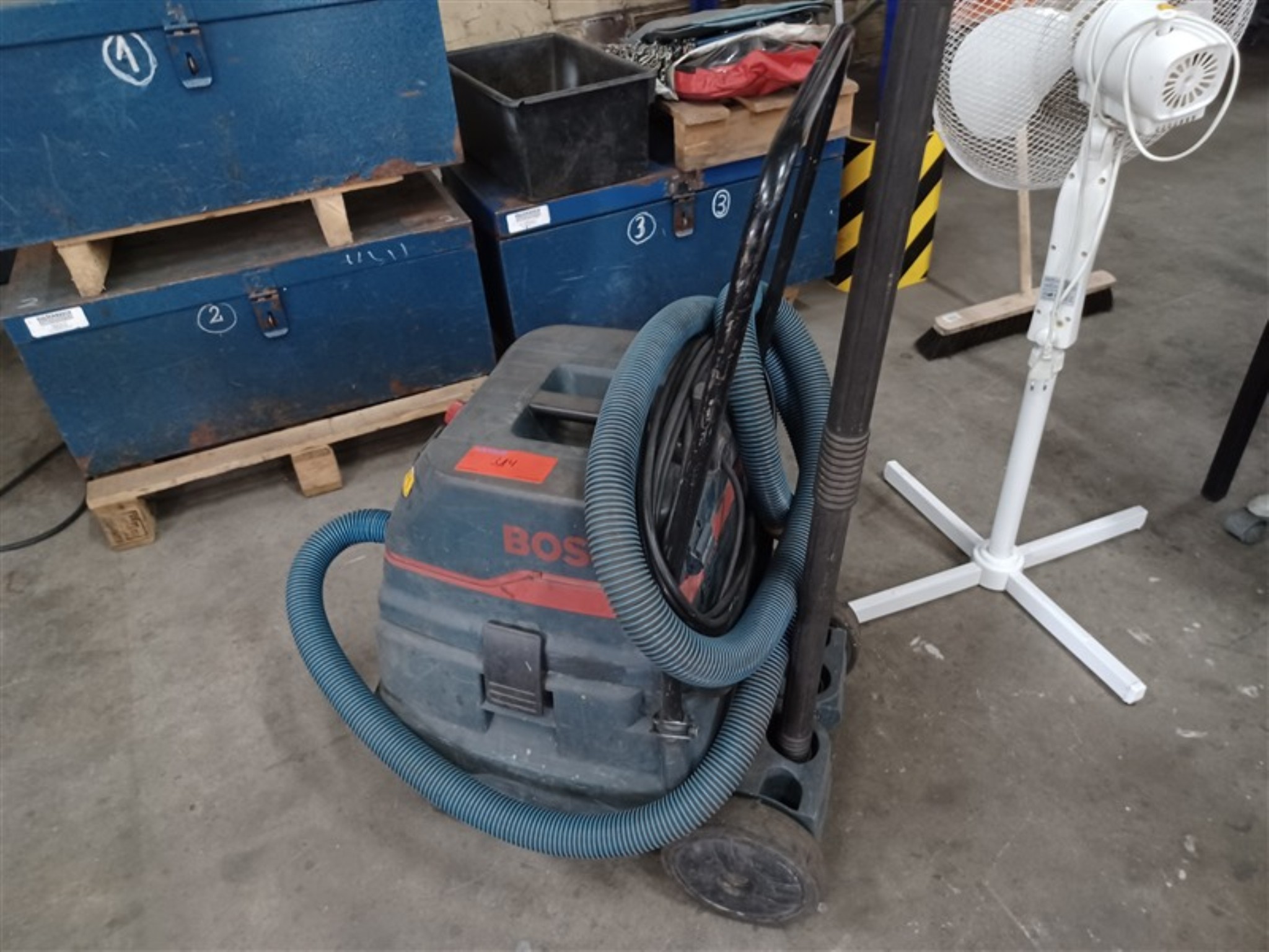 Equipos y máquinas de taller en buen estado de la antigua empresa Hülsenbusch Apparatebau-7
