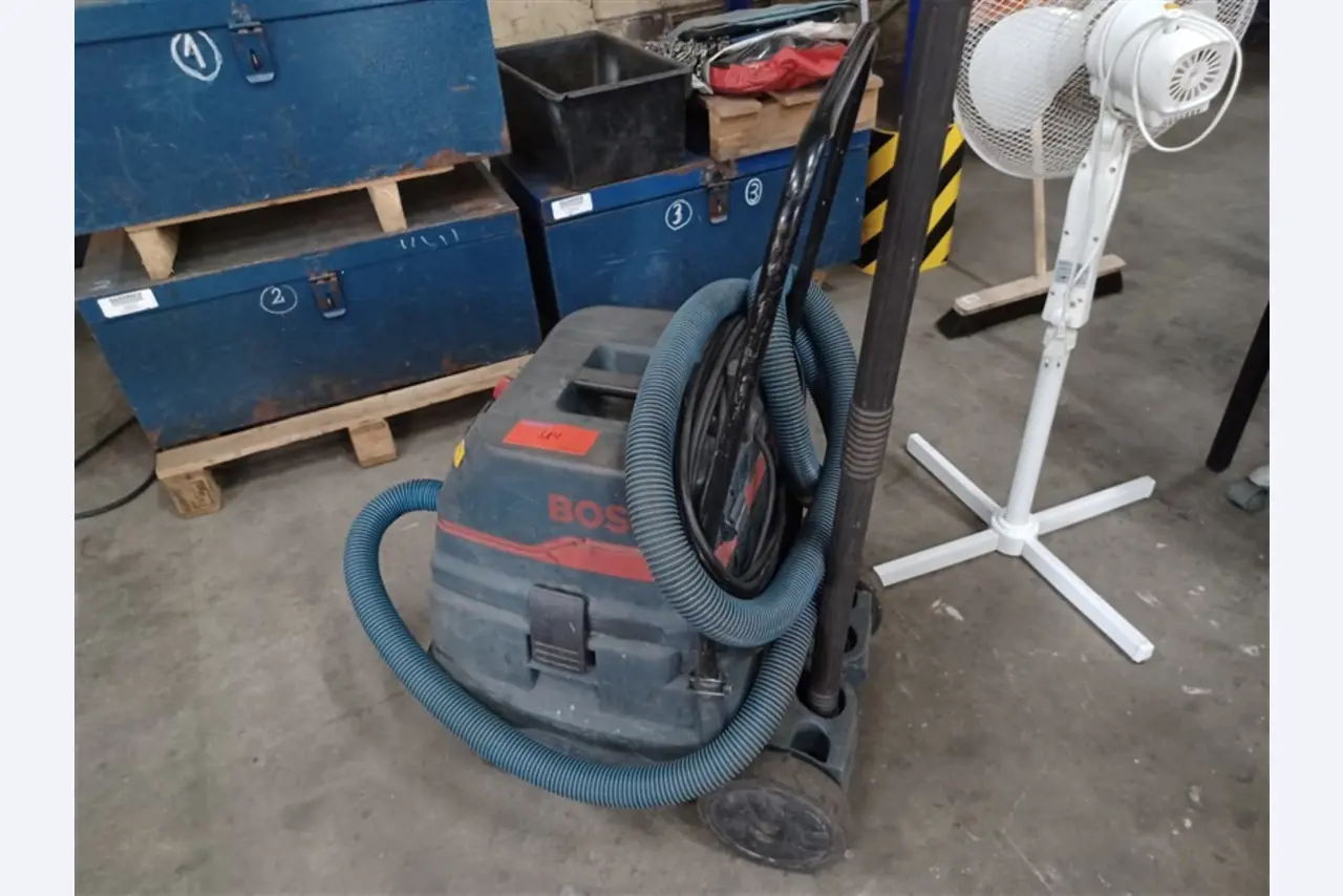 Equipos y máquinas de taller en buen estado de la antigua empresa Hülsenbusch Apparatebau-7
