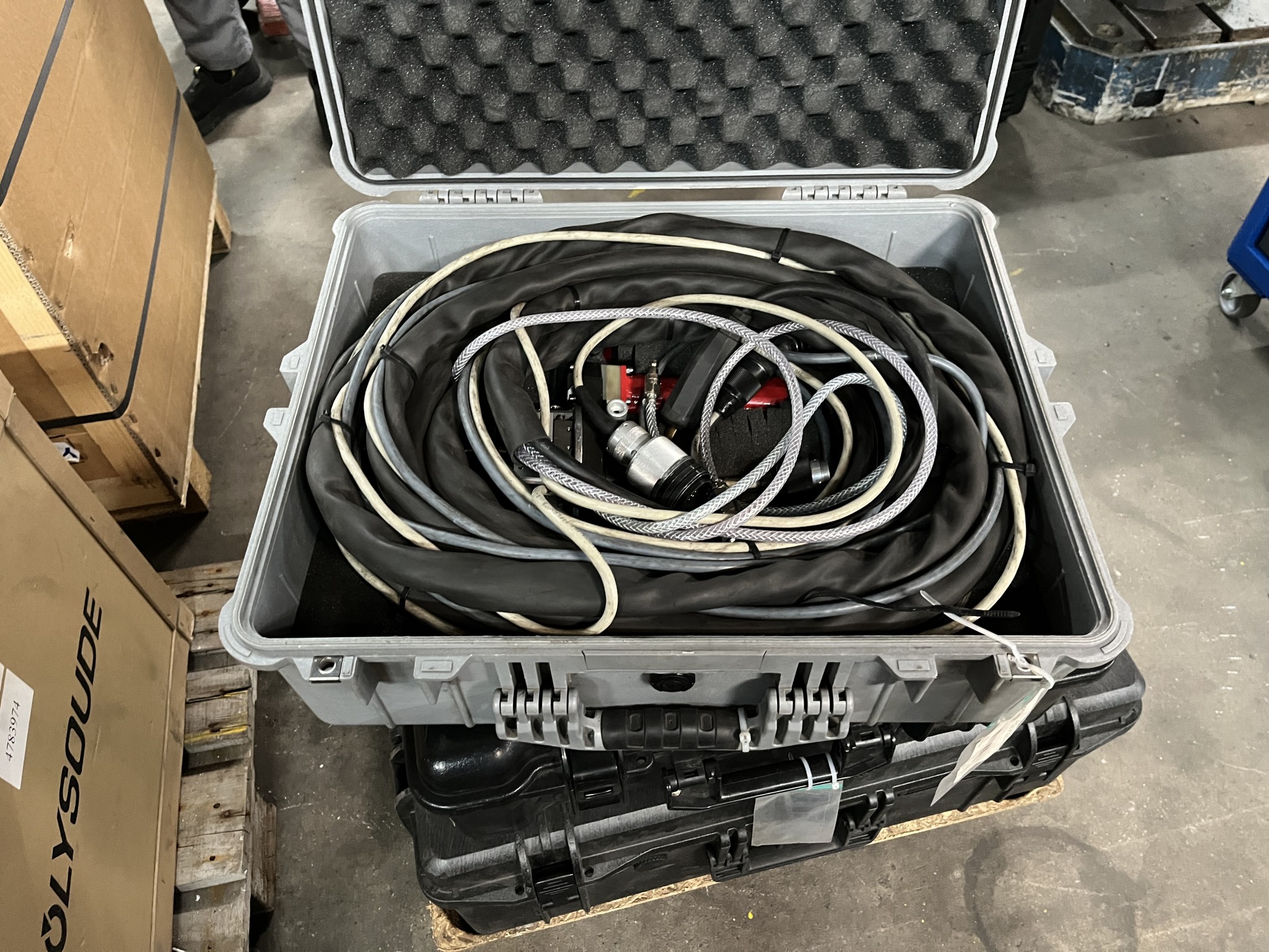 Equipement d'atelier bien entretenu et machines de l'ancienne société Hülsenbusch Apparatebau-24