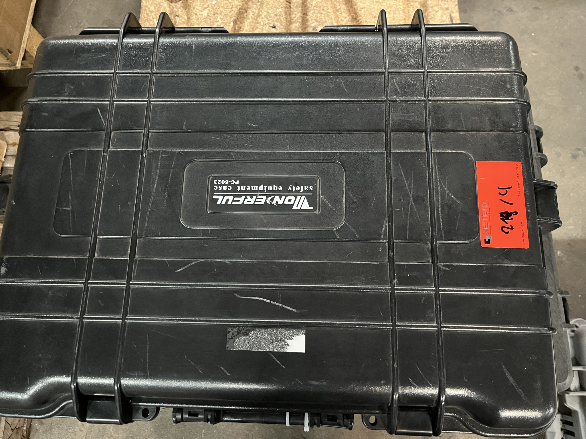 Equipement d'atelier bien entretenu et machines de l'ancienne société Hülsenbusch Apparatebau-25